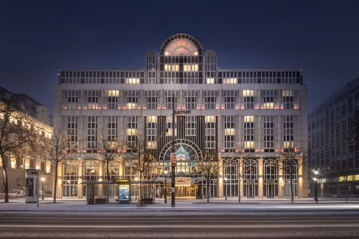 Vienna Marriott Hotel am Parkring, Außenansicht bei Nacht